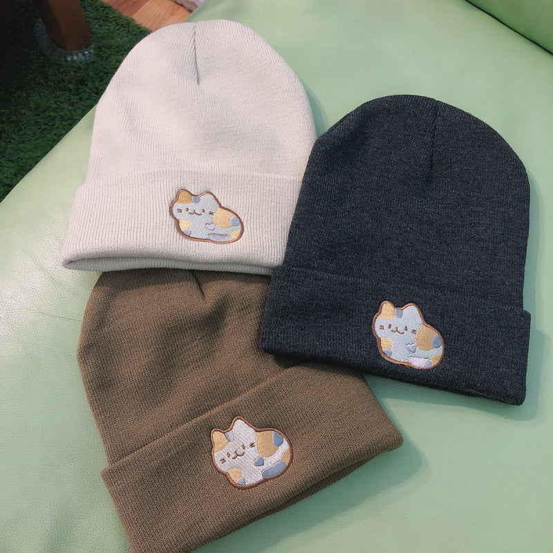 cat loaf beanie (assorted colors)